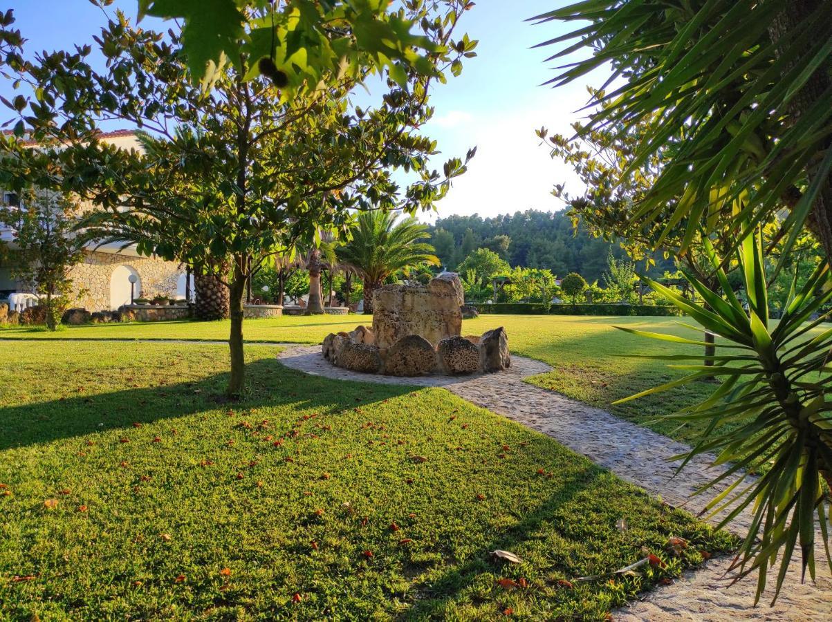 Chrouso Apartments Paliouri Exteriör bild